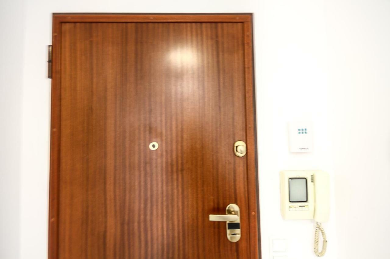 Apartamento Tejo Cacilhas Exterior photo